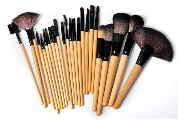 Gift Bag Of 24 Pcs Makeup Brush Sets